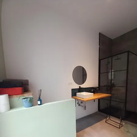 R&n Sea Breeze Apartment